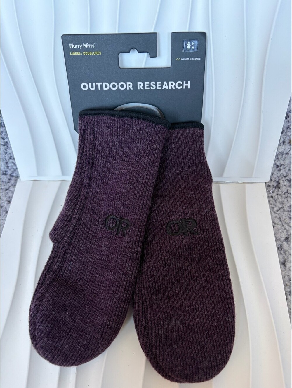 Outdoor Research Women's Medium Flurry Mitts Amethyst Purple Wool Blend Gorpcore
